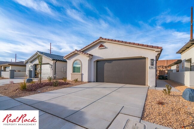 Building Photo - St. George 3 Bedroom Single-Level Home–$30...