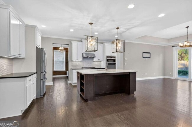 Building Photo - 3515 Knobcone Dr