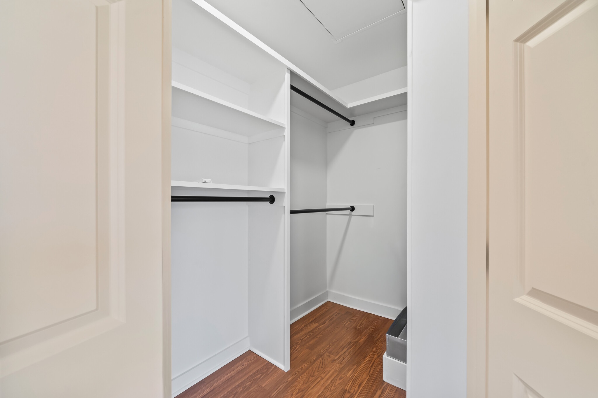 Primary Closet - 5347 Denwood Ave