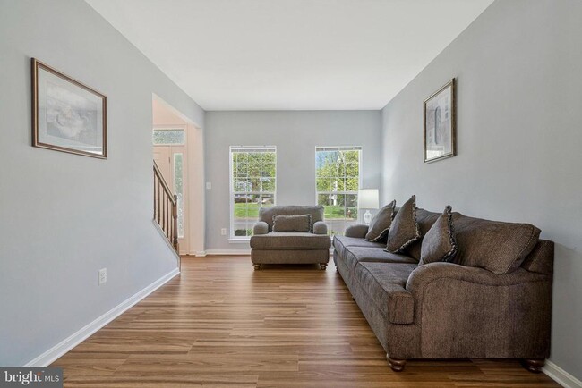 Building Photo - 44208 Navajo Dr