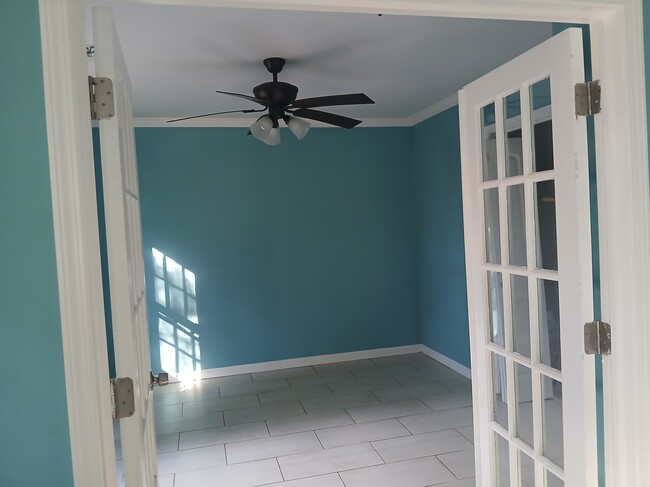 Building Photo - 2655 Whisper Trail