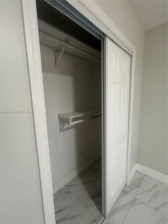 Building Photo - 6036 Buchanan St