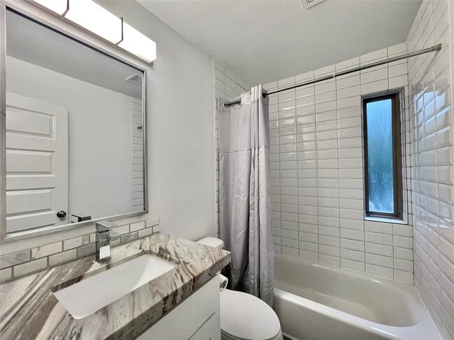 Building Photo - 1802 Arbor St