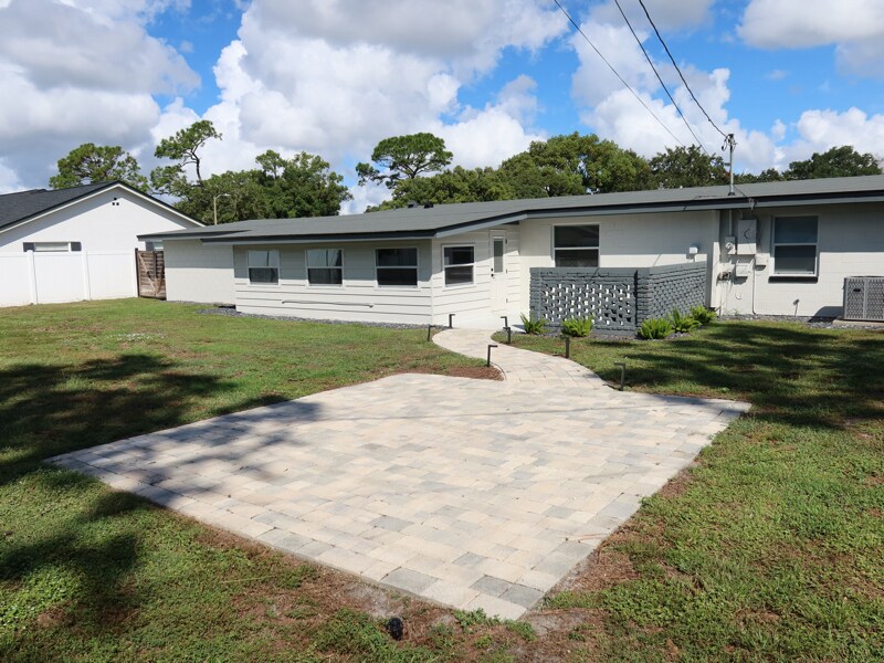 Building Photo - 2400 Derbyshire Rd