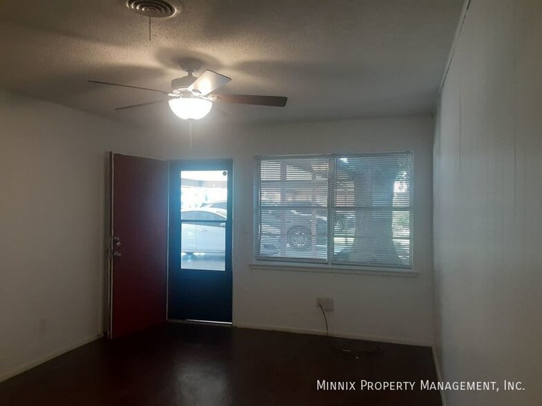Primary Photo - 1411 Yonkers St