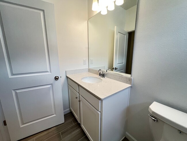 Building Photo - AWESOME 4BD/3BA Home in Ocala!!! Washer and Dryer INCLUDED!