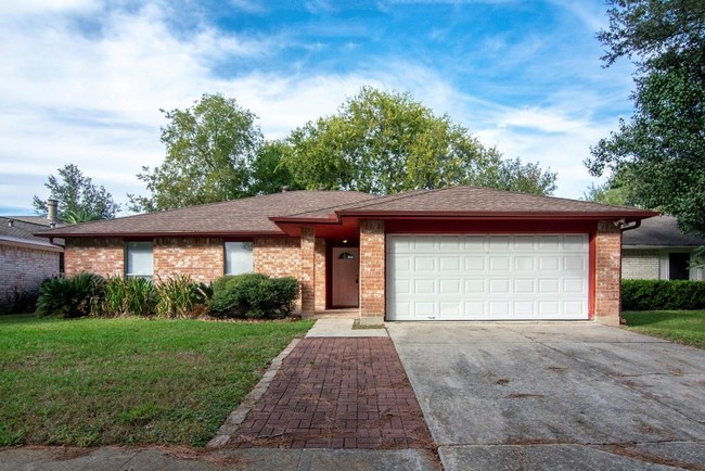Primary Photo - 12110 Swan Creek Dr
