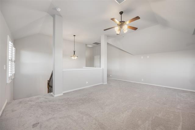 Building Photo - 310 Hawthorn Dr