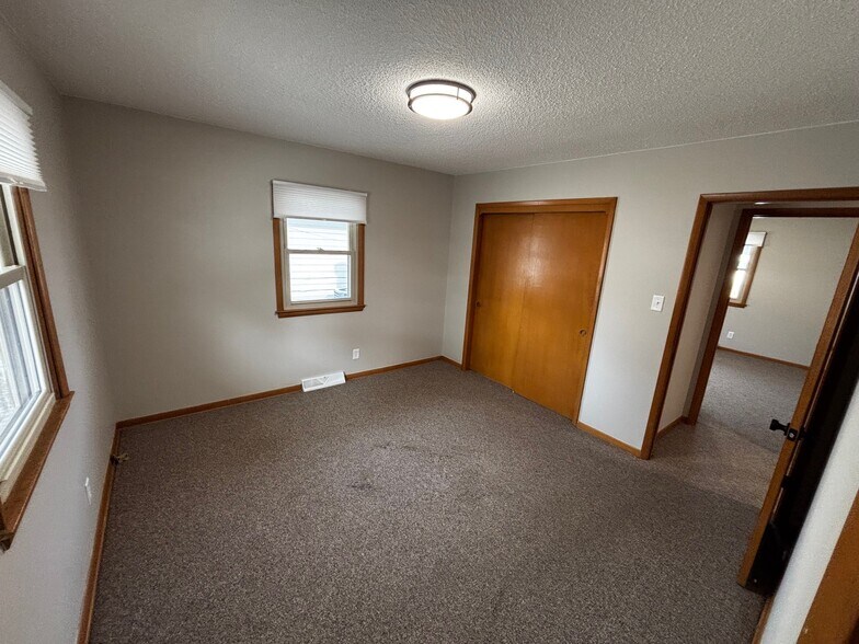 Building Photo - 3816 82nd St