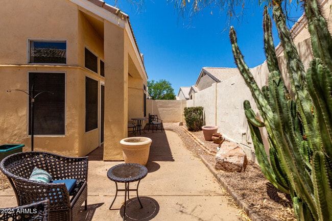 Building Photo - 1128 E Silverwood Dr