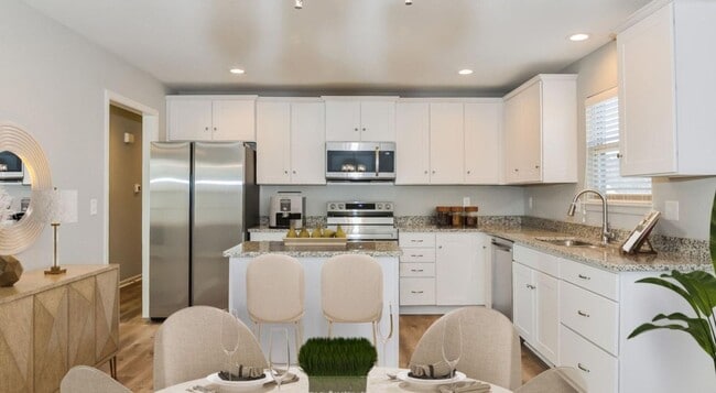 Building Photo - Gorgeous 4 Bedroom Split Level Home in Belton!