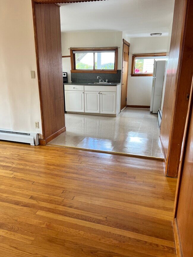 Building Photo - 37 Arlington St