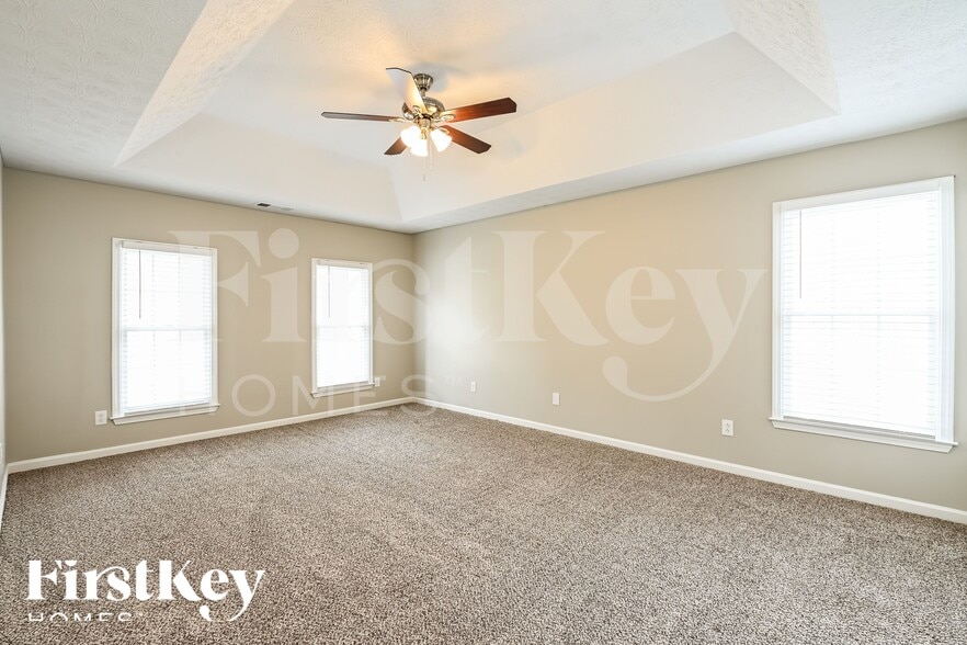 Building Photo - 6882 Waters Edge Dr