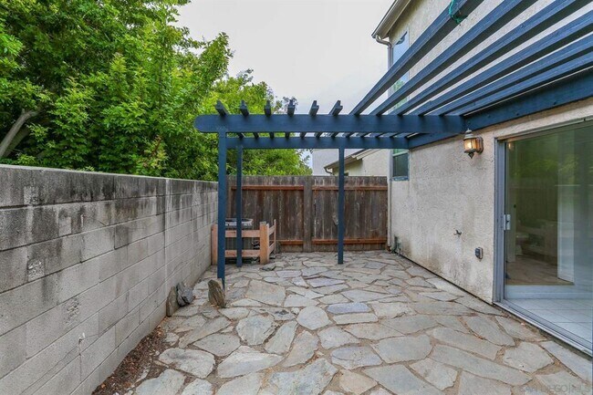 Building Photo - 2021 Haller St
