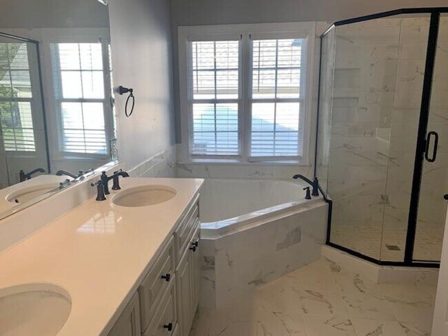 Building Photo - 119 Council Gap Ct