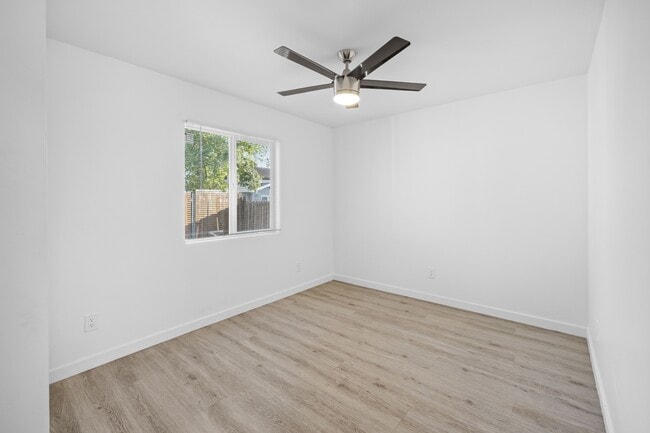 Building Photo - 6306 Connie Dr