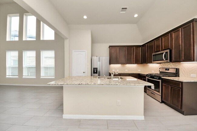 Building Photo - 32903 Silver Mdw Wy