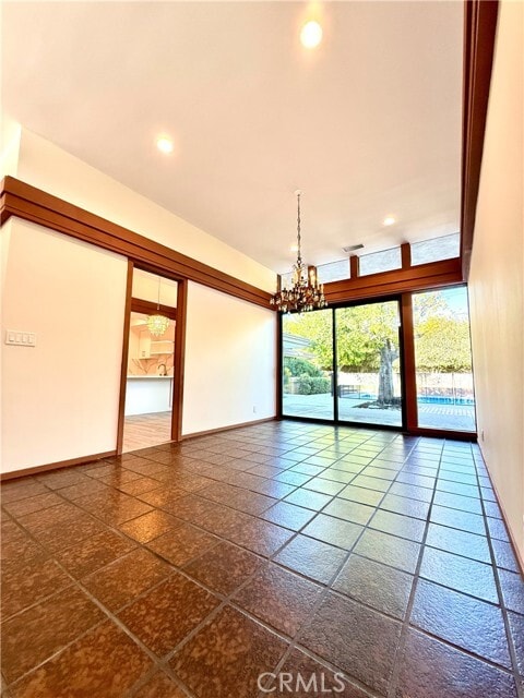 Building Photo - 880 N Gainsborough Dr