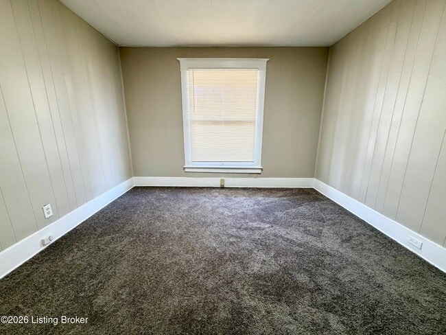 Building Photo - 1115 S 32nd St