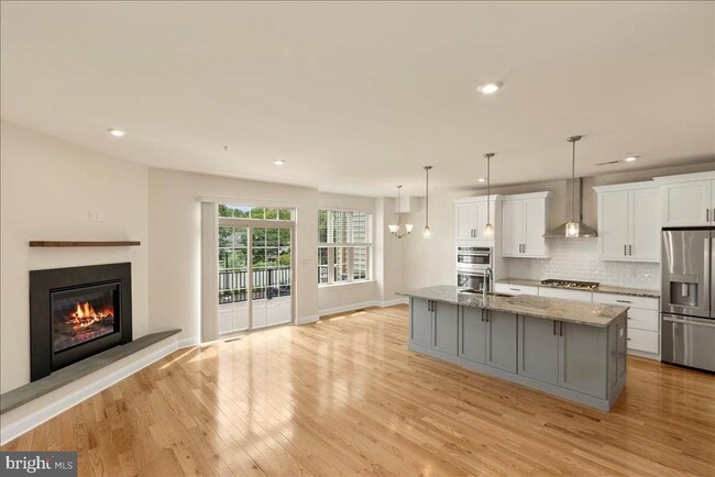 Building Photo - 264 W Ashland St