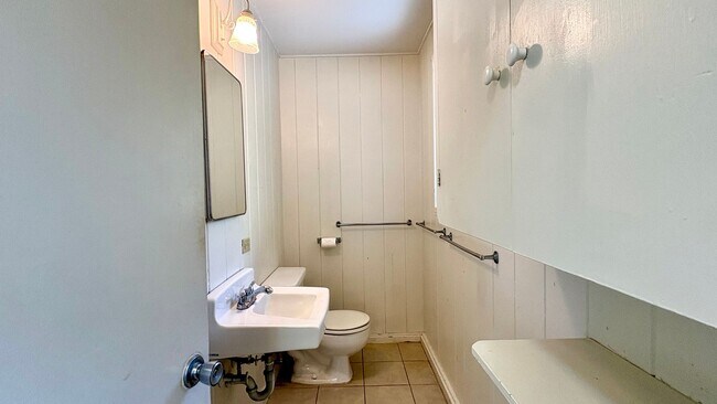 Building Photo - Available Now!! 3 BED/2.5BA + Large Carport, Yard!!