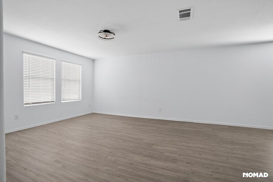 Building Photo - 14023 Wool Pk