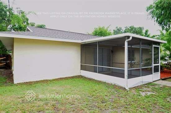 Building Photo - 5308 Angeles Ave