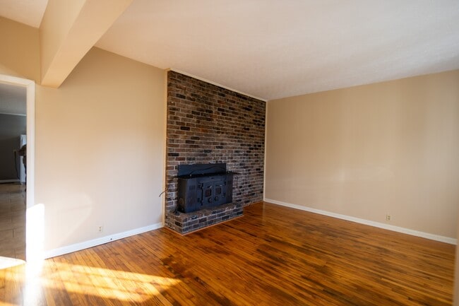 Building Photo - 1230 Martinsville Rd