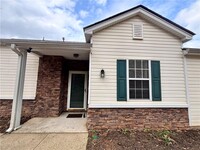 Building Photo - 682 Bedford Ct