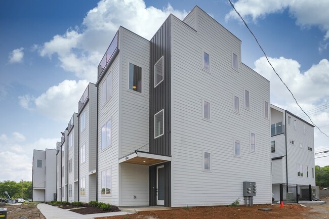 Building Photo - 522 Cliff Cir