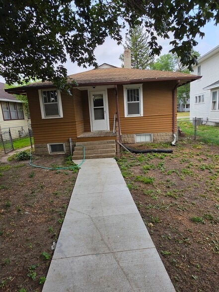 Building Photo - 2710 Myrtle St