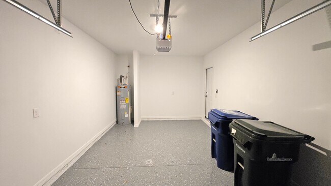 Building Photo - 17124 Blowfish Dr