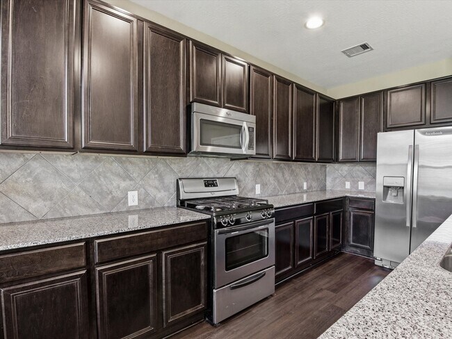 Building Photo - 16515 Williamstown Dr