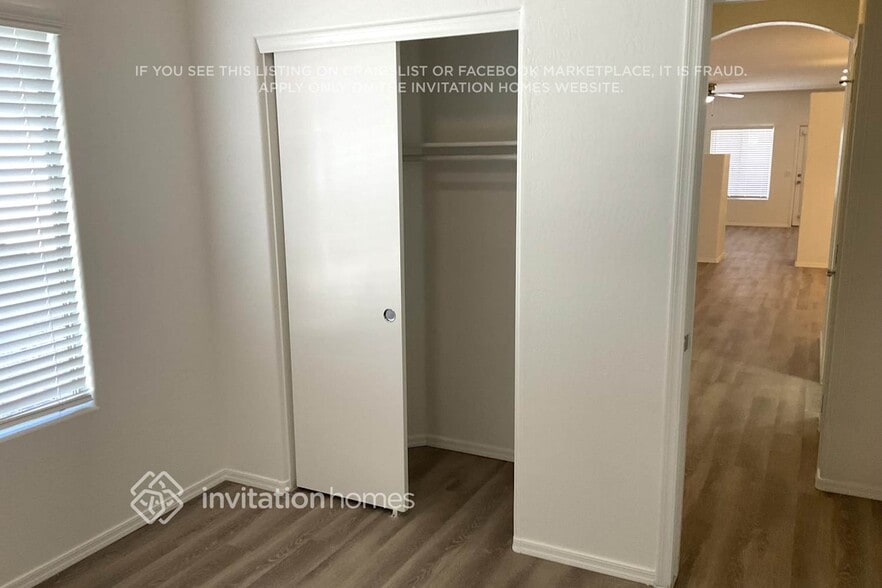 Building Photo - 10266 E Keats Cir