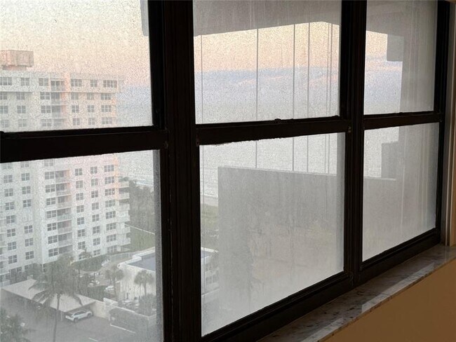 Building Photo - 5100 N Ocean Blvd