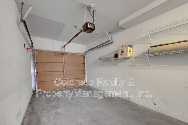 Building Photo - 8601 E Dry Creek Rd