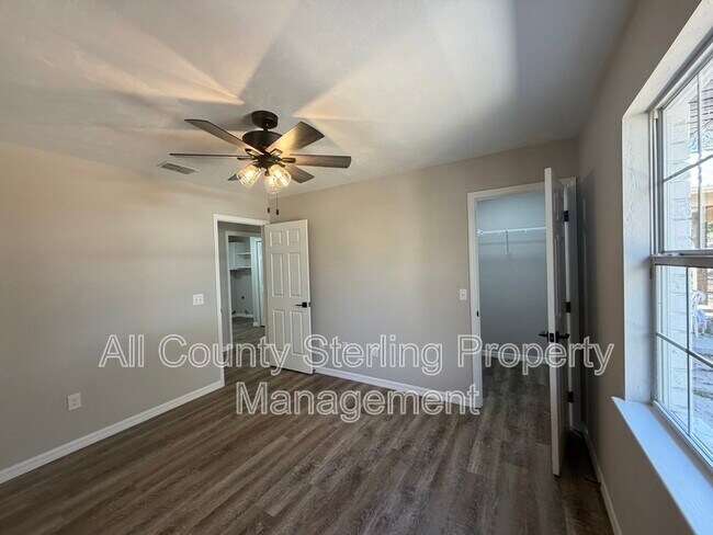 Building Photo - 11880 49th Rd