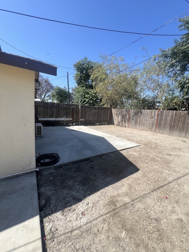 Building Photo - Charming 1-bedroom, 1-bathroom apartment!