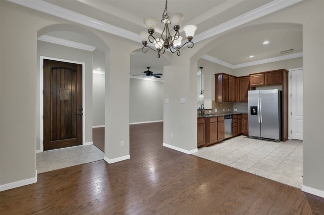 Building Photo - 14557 San Pietro Dr