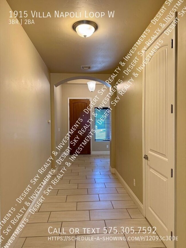 Building Photo - 1915 Villa Napoli Loop W