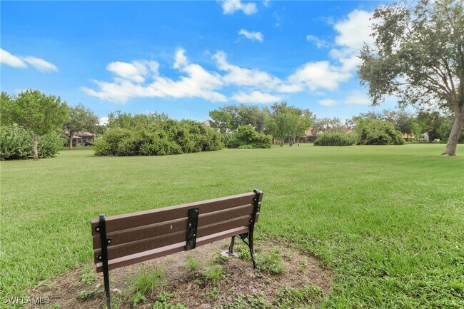 Building Photo - 10213 S Silver Palm Dr