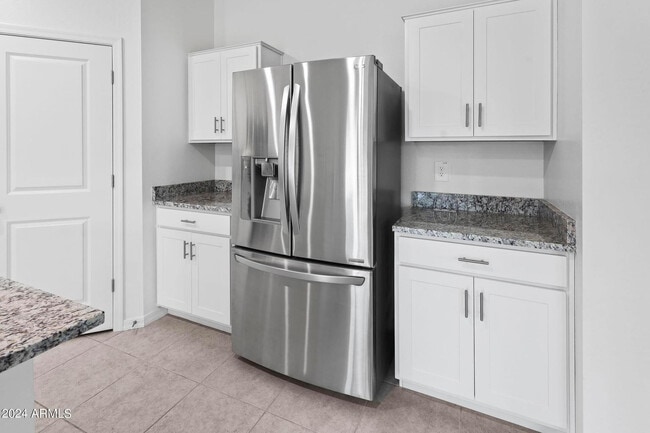 Building Photo - 9637 W Agora Ln