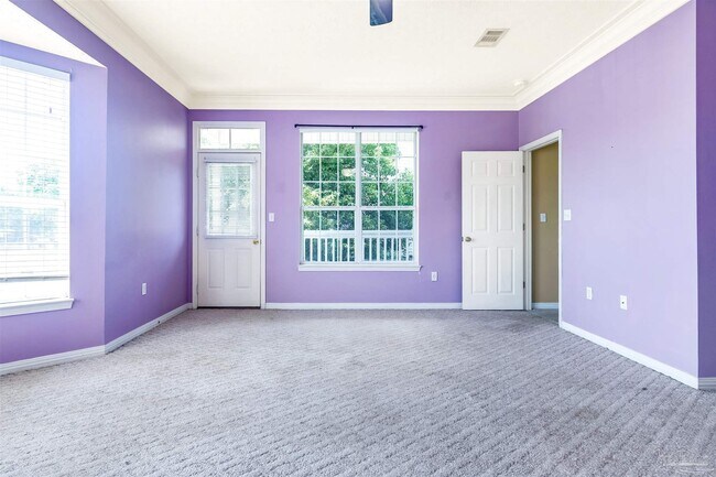 Building Photo - 13 Chatelaine Cir SE