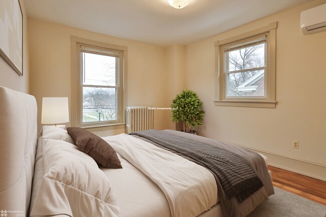 Building Photo - 67 W Laurel St