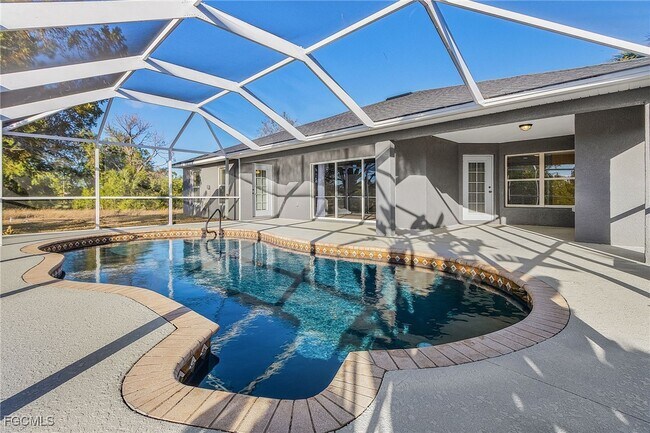 Building Photo - 4212 NW 37th Ave