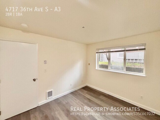 Building Photo - 4717 36th Ave S