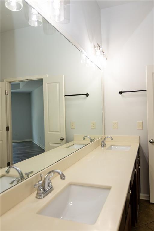 Building Photo - 4960 Ducote Trail