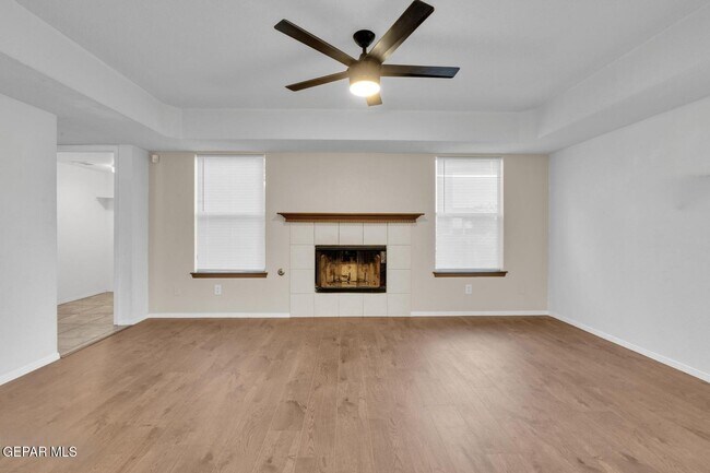 Building Photo - 7489 Plaza Redonda Dr