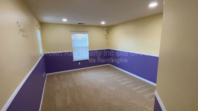 Building Photo - 4685 Dandelion Loop