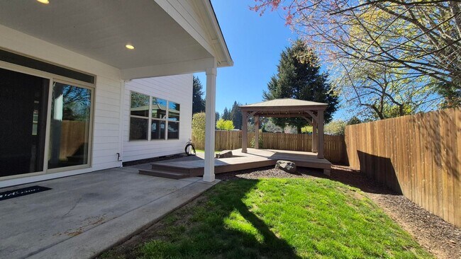 Building Photo - Come see this newly renovated home!